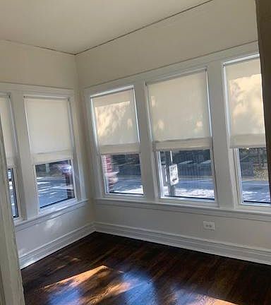 3rd image of 1500 W Pratt Blvd Floor 1