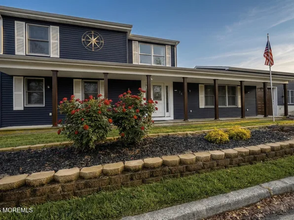 28 Duchess Avenue, Middletown, NJ 07748