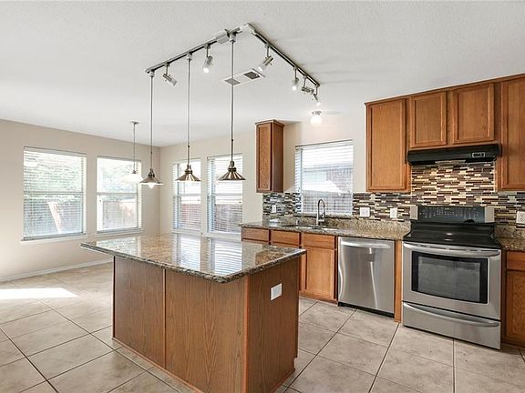 5th image of 10101 Benwick Dr