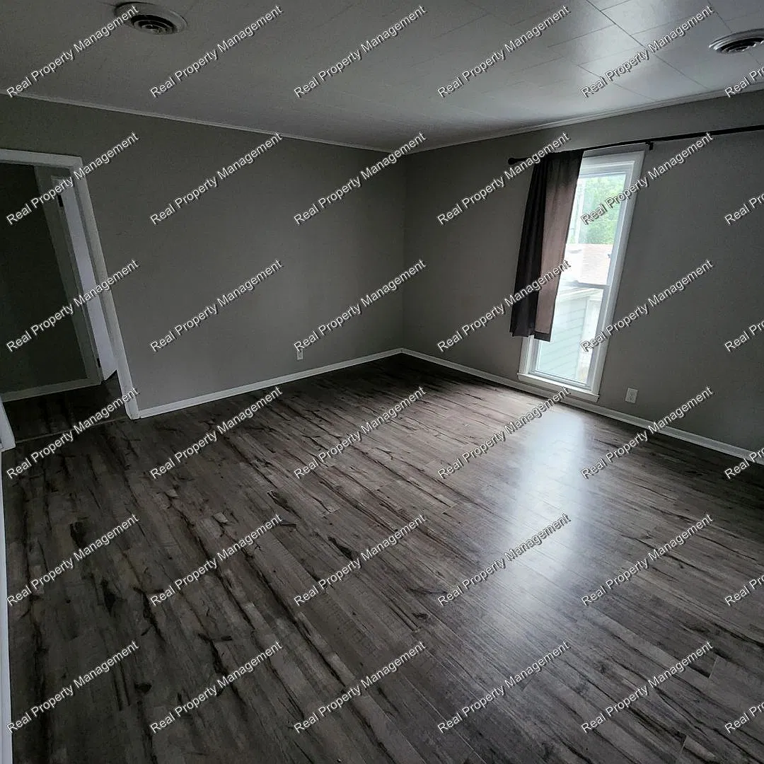 2nd Story 2 Bedroom Apartment — Photo 1