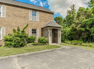 405 Eastley Ct #9, Kingsport, TN 37660