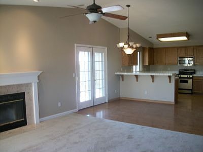 3rd image of 346 Oriole Ln
