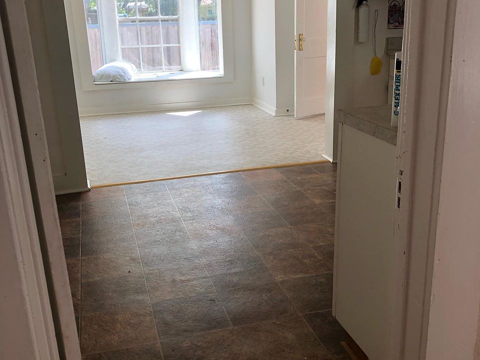 1st image of 206 W Cevallos