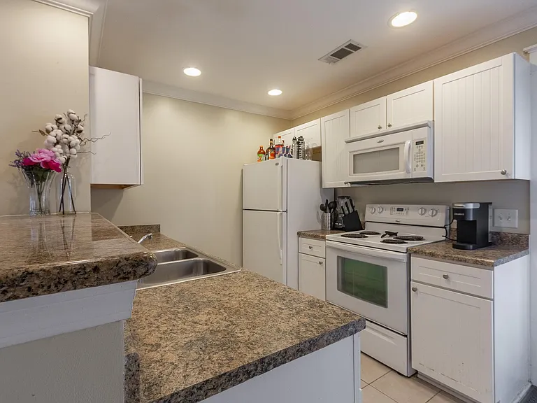 1725 Harvey Mitchell Pkwy S #4011 — Photo 8