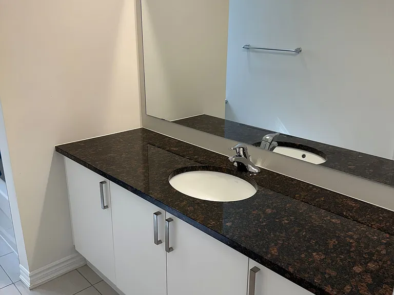 166 Auckland Dr — Photo 37