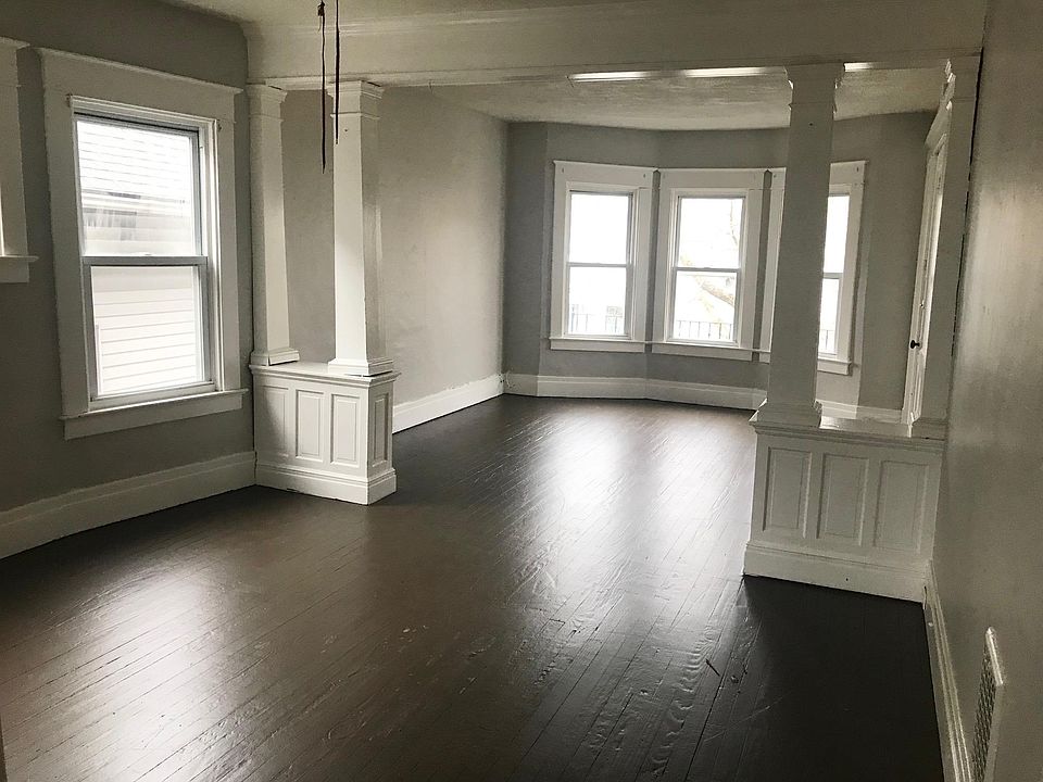 1st image of 179 Royal Ave