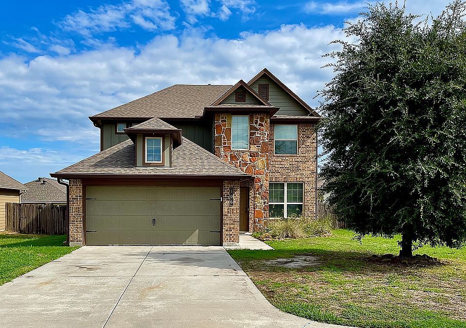 1st image of 106 Green Haven Dr