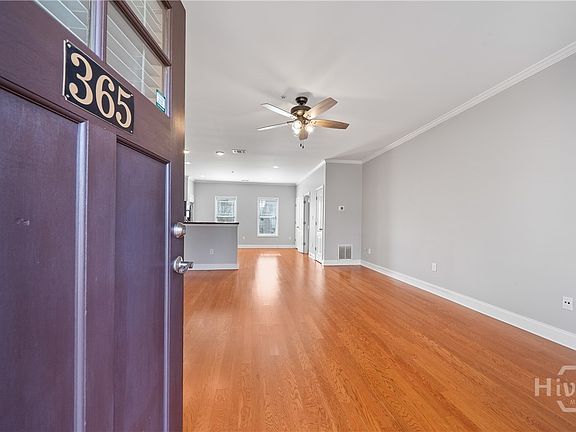 4th image of 365 Whitehall Road