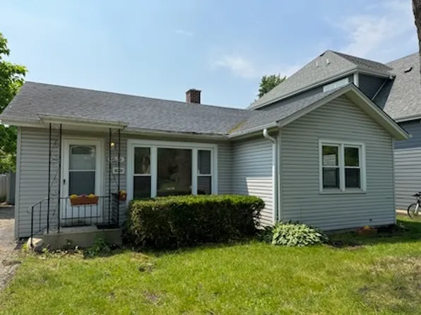 4624 Stanley Ave, Downers Grove, IL 60515