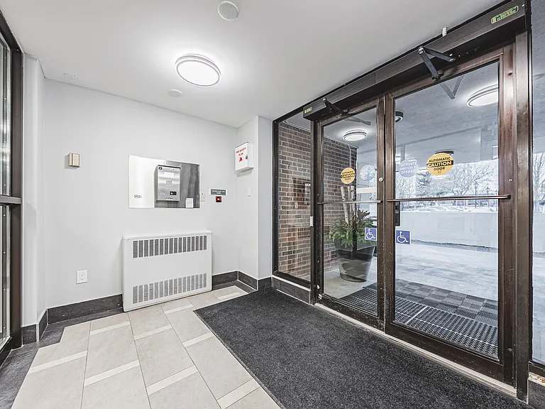 2220 Marine Dr — Photo 20