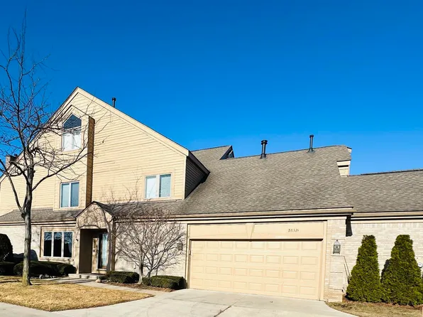 26321 Harbour Pointe Dr, Harrison Township, MI 48045