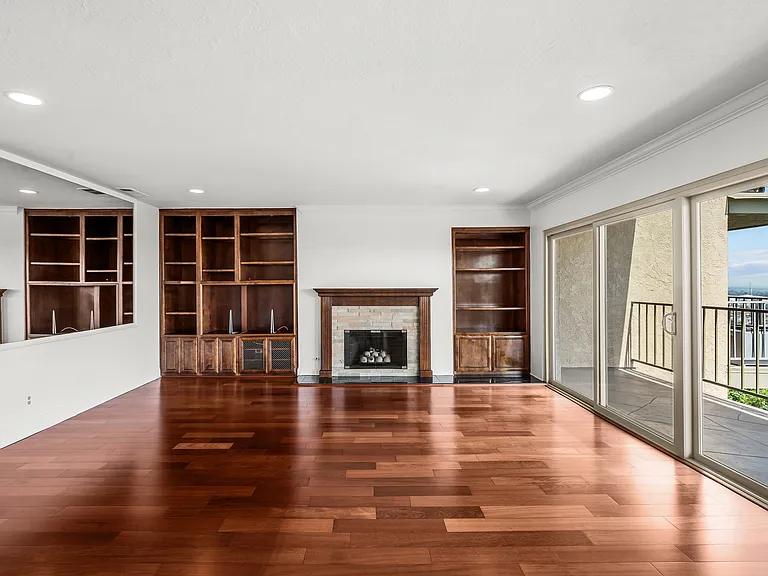 2700 E Panorama Dr #304 — Photo 7