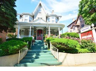 220 N 4th St, Allentown, PA 18102