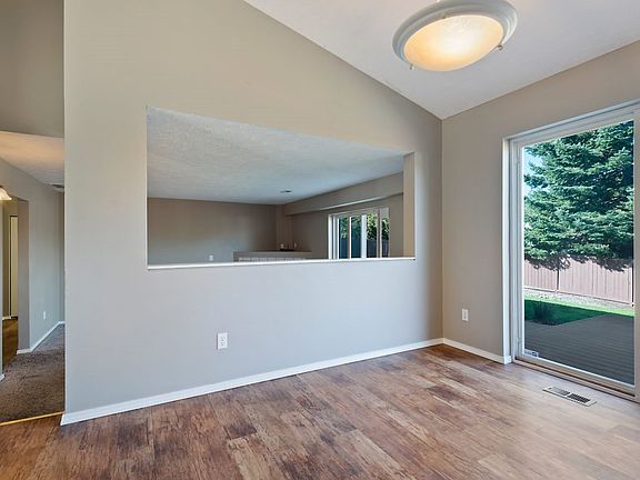 4th image of 1217 N Wright Blvd