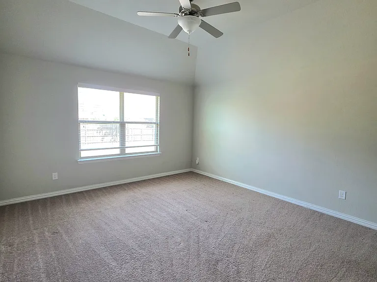 Bedroom 5/ Second Master Suite