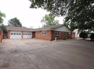 6905 Elkridge Ave, Lubbock, TX 79413