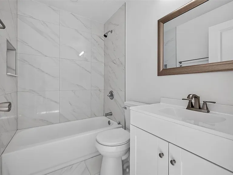 3128 Sandy Shore Ln — Photo 28