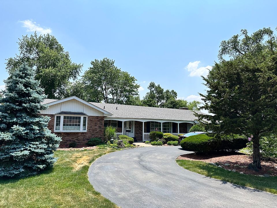 1st image of 608 Marquette Dr