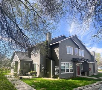 1426 E Sharons Loop, Nampa, ID, 83686