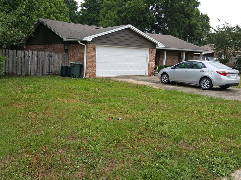 2nd image of 954 Deedra Ave