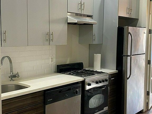 3rd image of 104 Rogers Ave APT 1B