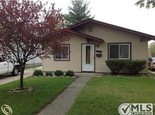 8670 Robindale Ave, Dearborn Heights, MI 48127
