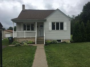 1964 E Broad St, Beaver Meadows, PA 18216