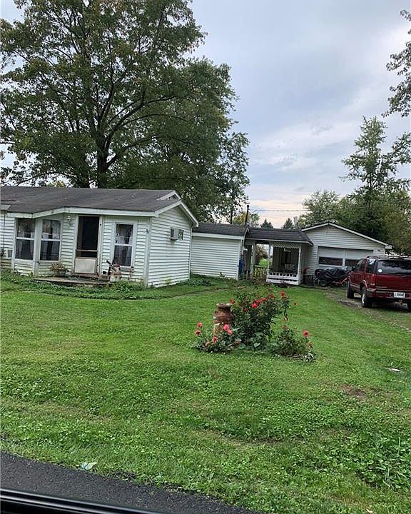 2nd image of 1020 S Malott St