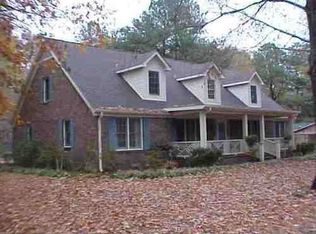 7 Valley Brook Dr, Jackson, TN 38301