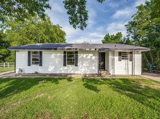 505 Denton St, Sanger, TX 76266