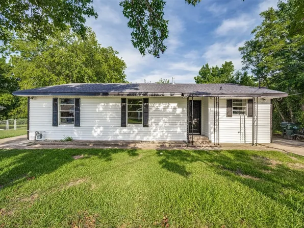 505 Denton St, Sanger, TX 76266