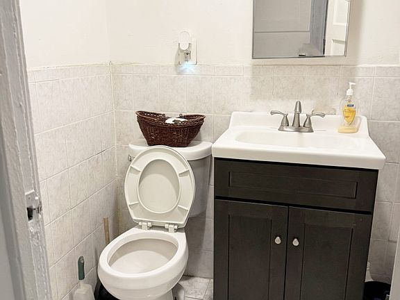 5th image of 535 E 29th St APT 1