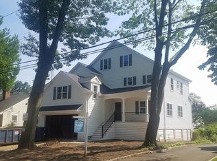 62 Forest Ave, Fairfield, CT 06824