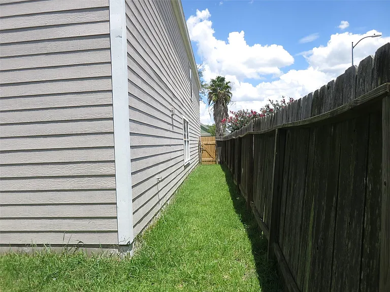 6326 Sunlit Orchard Dr — Photo 24