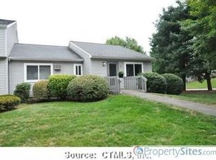14 Chelsea Ln, East Granby, CT 06026