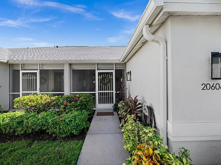 20606 Candlewood Holw — Photo 56