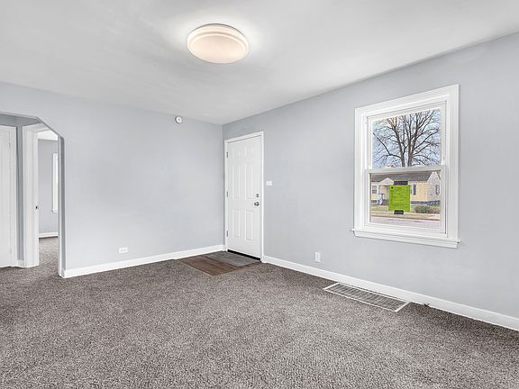 4th image of 3149 Crane Pl