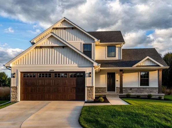 37 Coronado Dr, Jackson, MI 49201