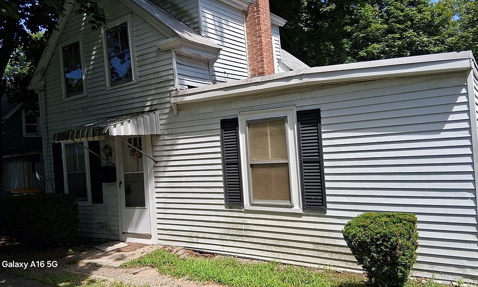 2nd image of 85 Rear Mill St