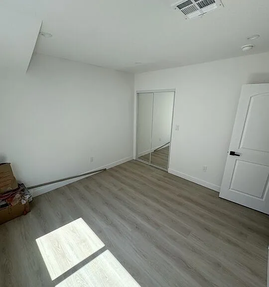 12748 Blythe St — Photo 6