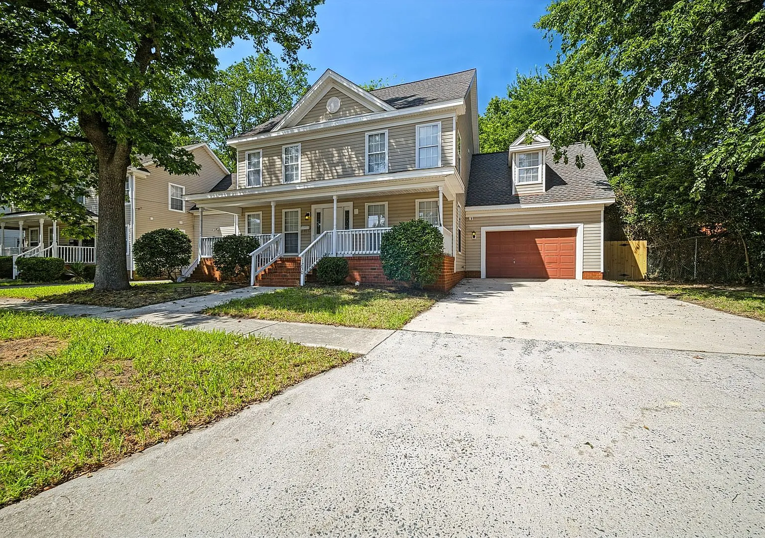 1250 W. 27th Street - Spacious 5 bedroom, 3 full bathroom single family near Ghent — Photo 3