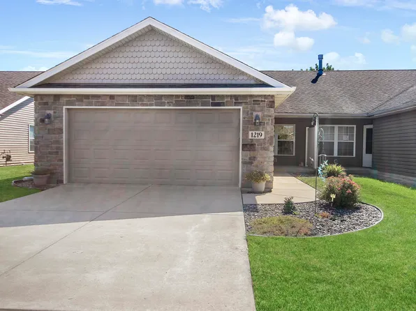1219 Sawgrass Dr, Griffith, IN 46319