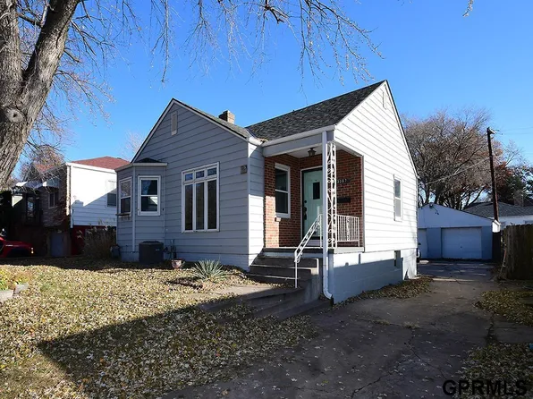 3067 S 60th St, Omaha, NE 68106
