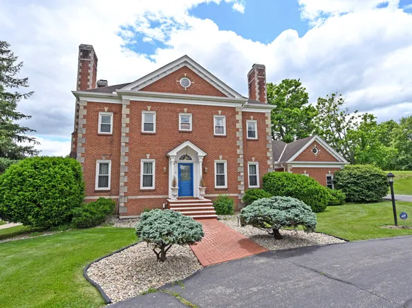 12046 Timberlake Dr, Cincinnati, OH 45249