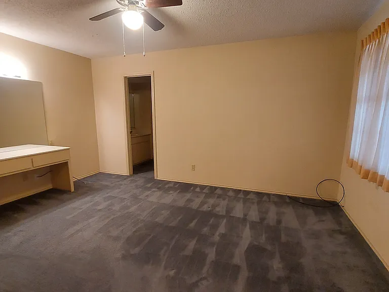 151 Riverside Dr — Photo 12