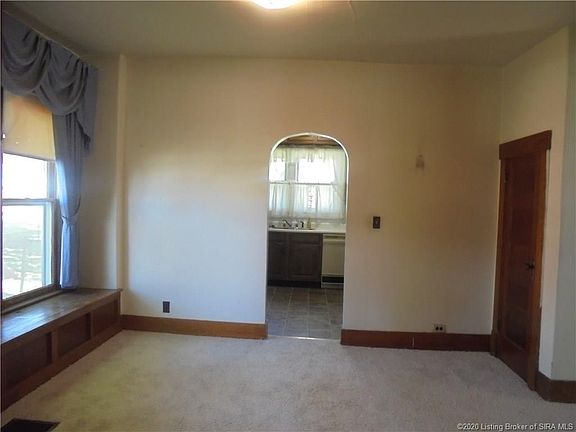 5th image of 506 W Market St
