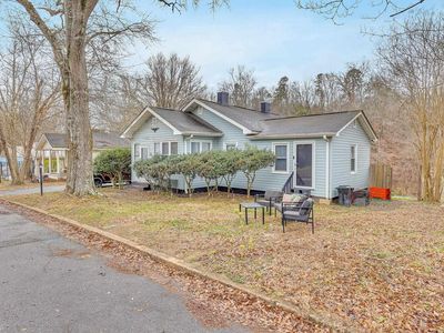 33 School St, Enoree, SC, 29335