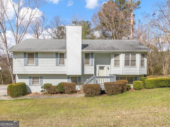 2203 Clarendon Ct NE, Conyers, GA 30012