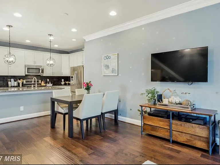42835 Burrell Sq — Photo 8