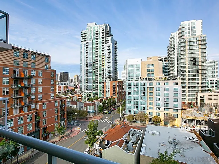 427 9th Ave #808 — Photo 19